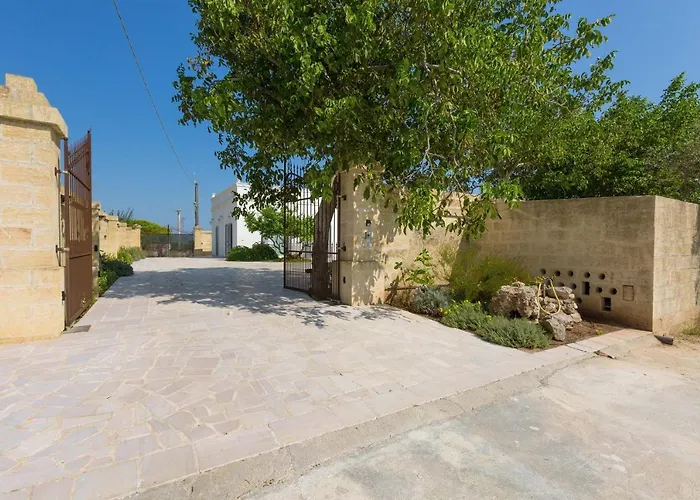 Albarosa By Perle Di Puglia